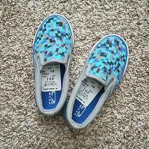 Kids omega slip on shoes